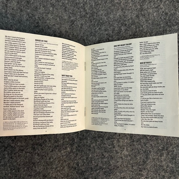 ALICE COOPER 1989 Trash CD CBS Records - Picture 4 of 7